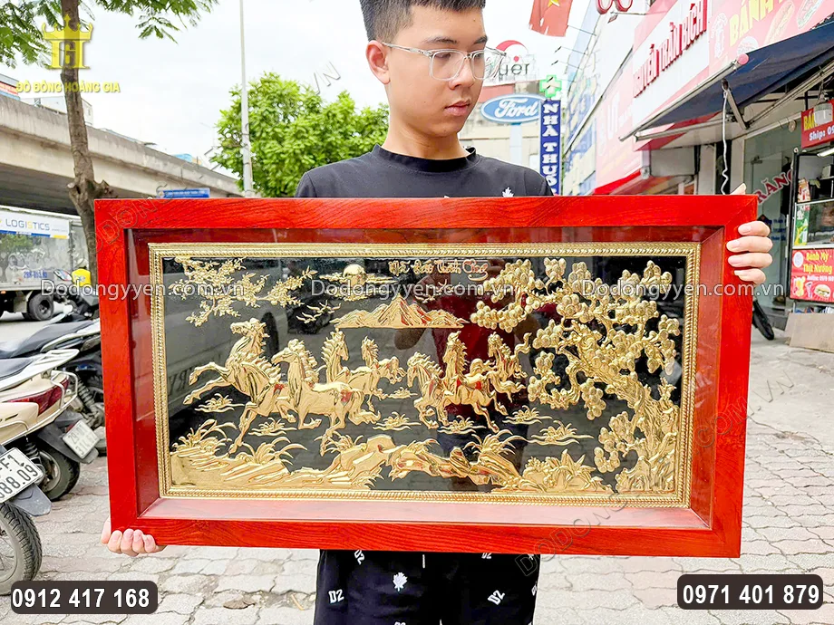 Khung tranh bằng gỗ tự nhi&ecirc;n cao cấp